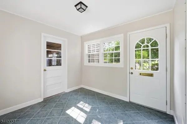 15 Deerhead Dr, Bridgewater Twp., NJ 08807