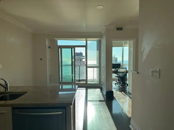 16 Harbour ST #3509, Toronto C01, ON M5J 2Z6