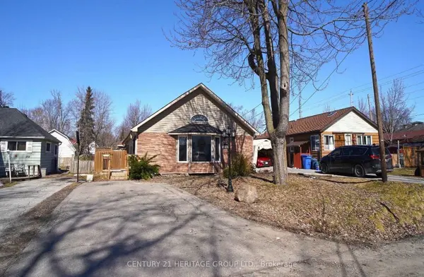 236 Simcoe AVE, Georgina, ON L4P 2H8