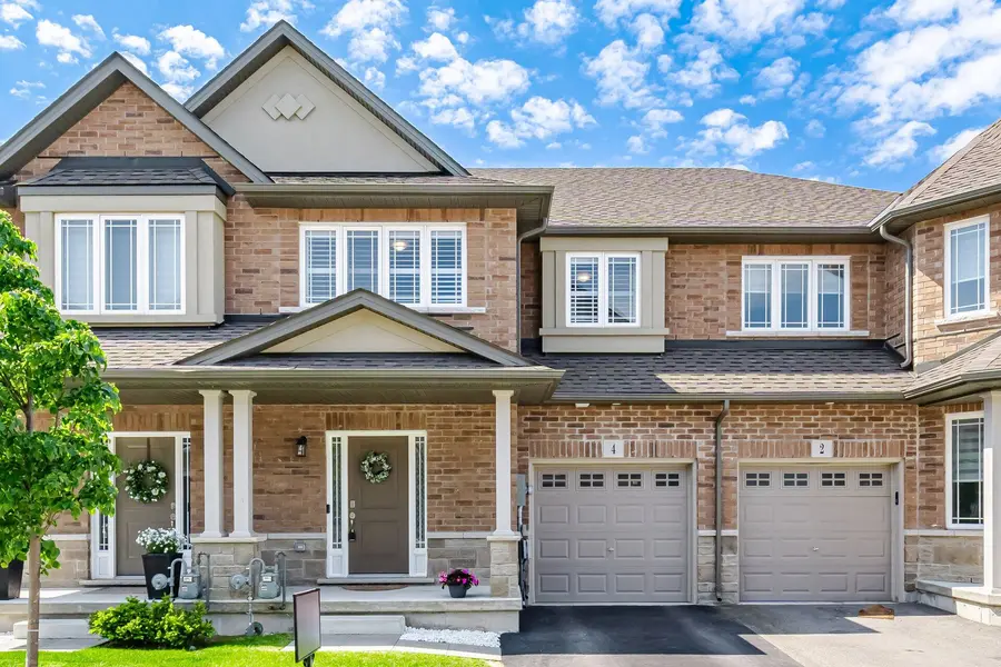 4 Laguna Village CRES, Hamilton, ON L0R 1P0