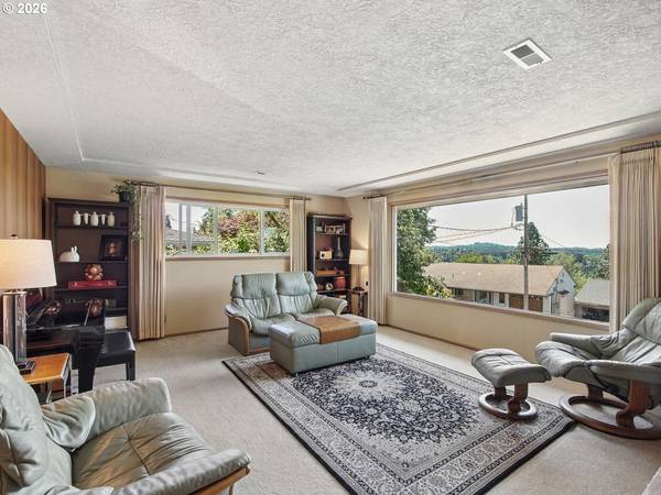 4422 SW WASHOUGA AVE, Portland, OR 97239
