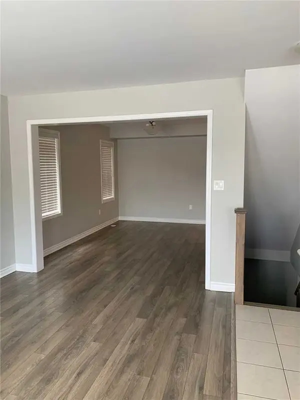 293 Eves Gate, Milton, ON L9E 0A2