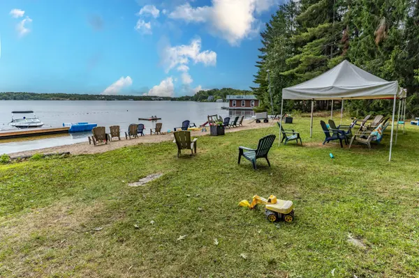 250 Wapaska CRES, Gravenhurst, ON P1P 0Y1