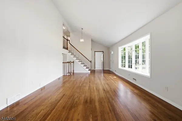 15 Deerhead Dr, Bridgewater Twp., NJ 08807