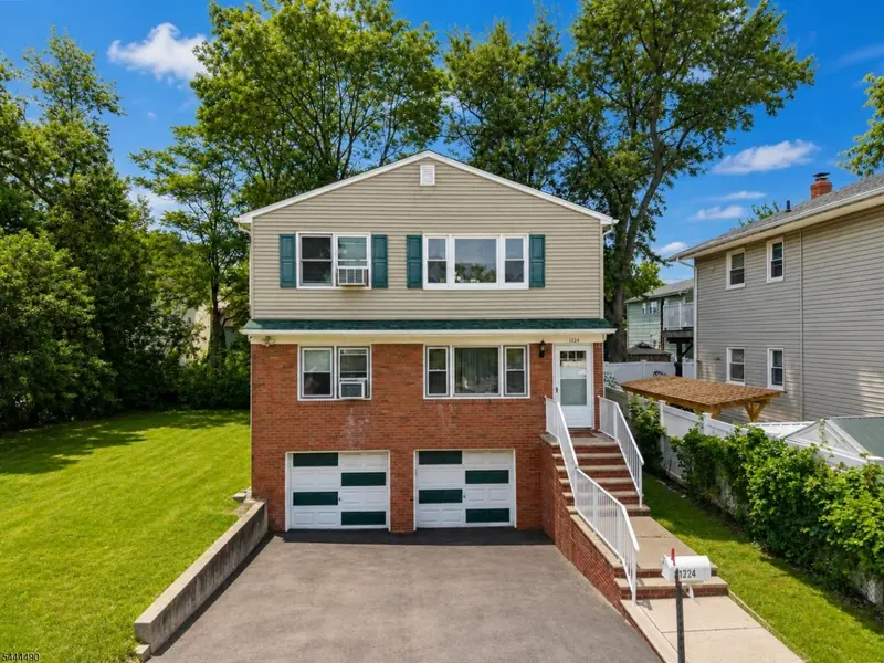 1224 Union St, Linden City, NJ 07036