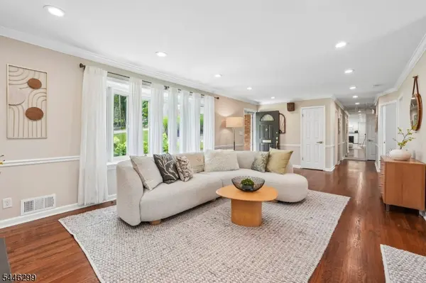 1625 Nottingham Way, Mountainside Boro, NJ 07092
