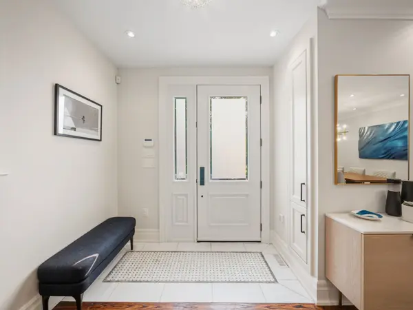 29 Maxwell AVE, Toronto C03, ON M5P 2B4