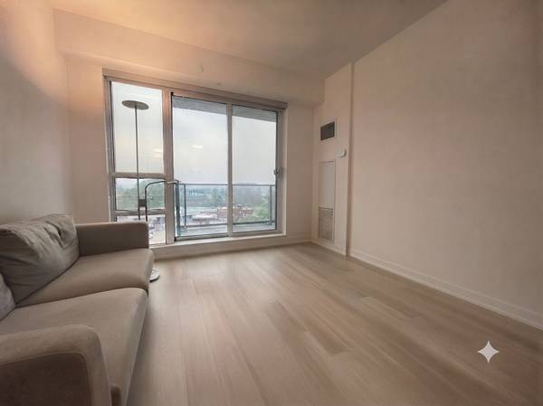 38 Gandhi LN #702, Markham, ON L3T 0G9