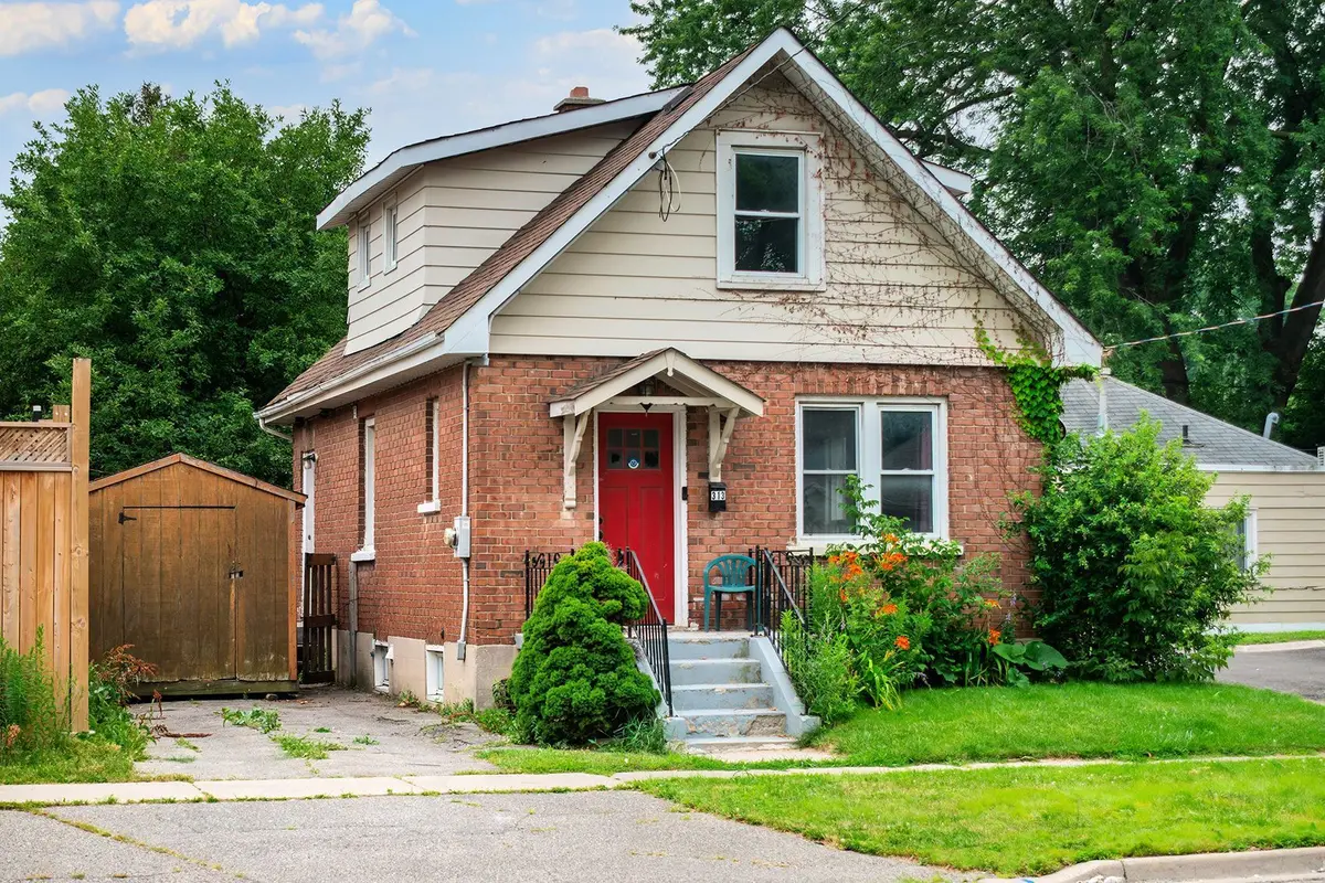 313 Olive AVE, Oshawa, ON L1H 2P5