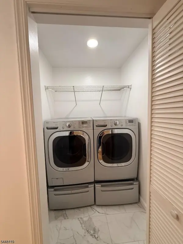 154 Mcadoo Ave, Jersey City, NJ 07305