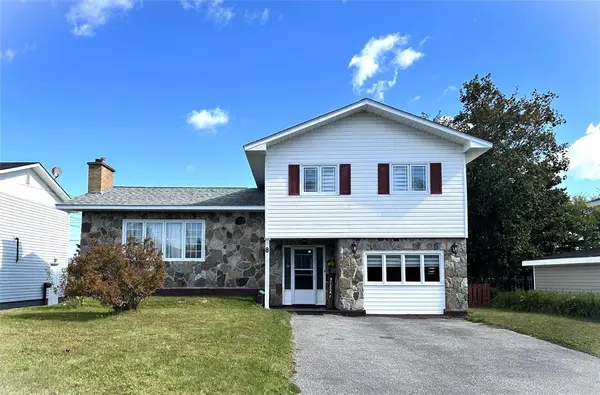 8 O'Brien's Drive, Stephenville, NL A2N 2B1