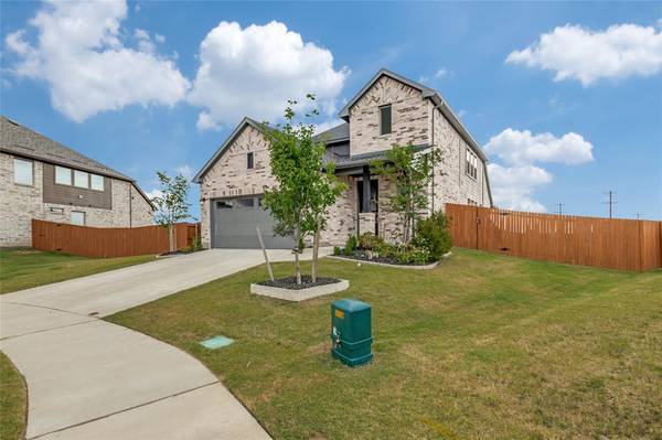3800 Summerfield Drive, Crandall, TX 75114