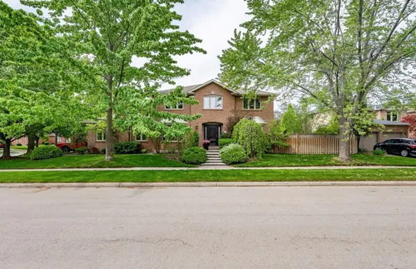 500 Blenheim CRES, Oakville, ON L6J 6P7