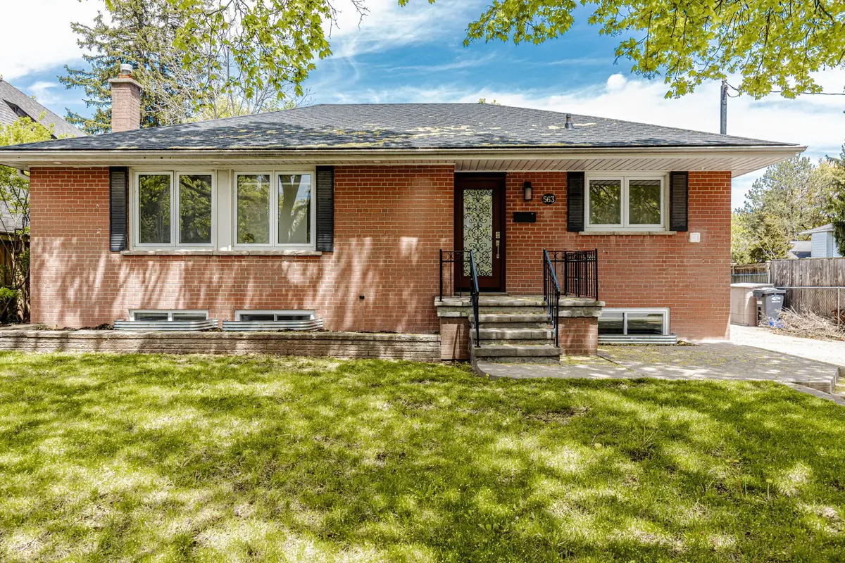 563 Taplow CRES, Oakville, ON L6L 4V9