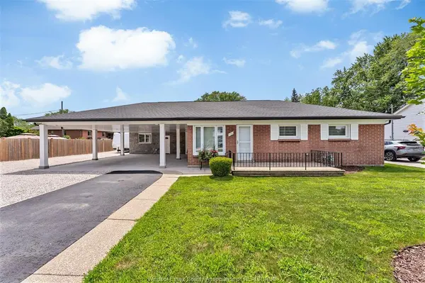 350 MAPLE Avenue, Lasalle, ON N9J 1P2