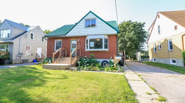 47 Campbell AVE, Barrie, ON L4N 2T2
