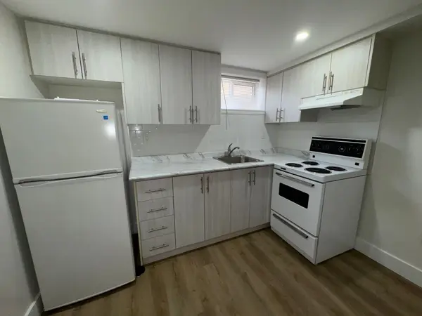 56 Leduc DR #1B, Toronto W10, ON M9W 2A9