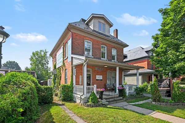 6 Lake AVE W, Carleton Place, ON K7C 1L2