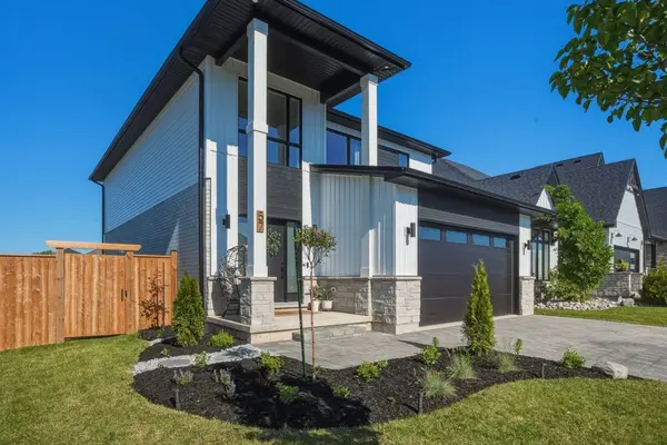 57 Briscoe CRES, Strathroy-caradoc, ON N7G 0B8