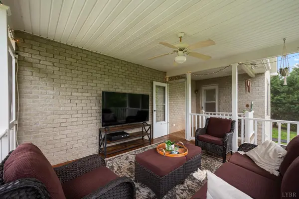1254 Ivy Creek DR, Forest, VA 24551