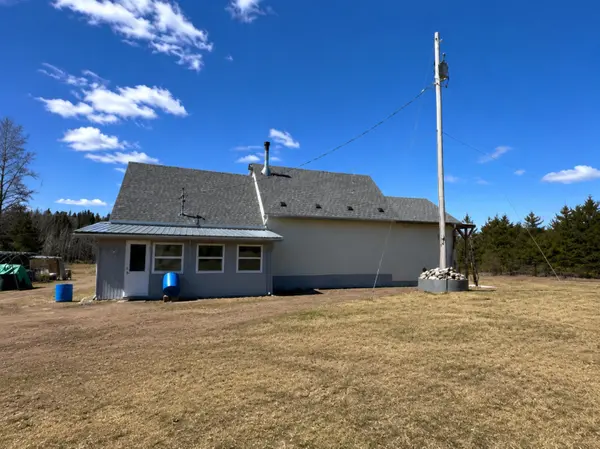 G1649 Flanders RD N, Rainy River Remote Area, ON P0T 1C0