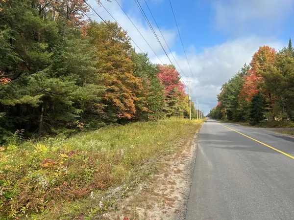 PT2 35R 132264 Bonnie Lake RD, Bracebridge, ON P1L 1W9