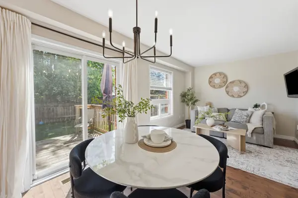 3 Battenberg CT, East Gwillimbury, ON L0G 1M0