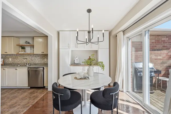 3 Battenberg CT, East Gwillimbury, ON L0G 1M0