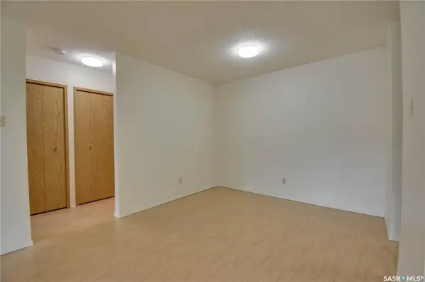 375 Kingsmere BOULEVARD #101, Saskatoon, SK S7J 4J6