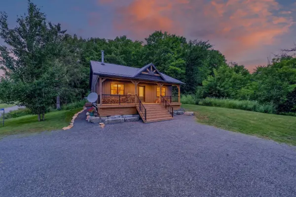 106 Long Point RD, Leeds And The Thousand Islands, ON K0E 1N0