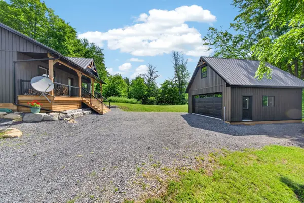 106 Long Point RD, Leeds And The Thousand Islands, ON K0E 1N0