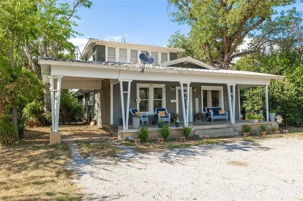 1909 Coggin Avenue, Brownwood, TX 76801