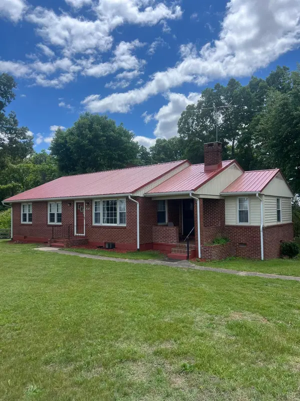397 Epsons RD,  Long Island,  VA 24569