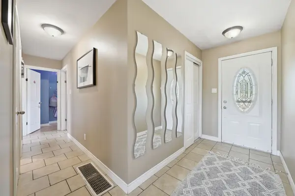 967 Frankford-Stirling RD, Quinte West, ON K0K 2C0
