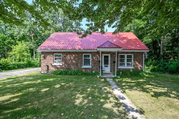 60 LOCKS RD, Brantford, ON N3S 6Y9