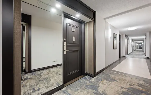275 Bamburgh CIR #204, Toronto E05, ON M1W 3X4