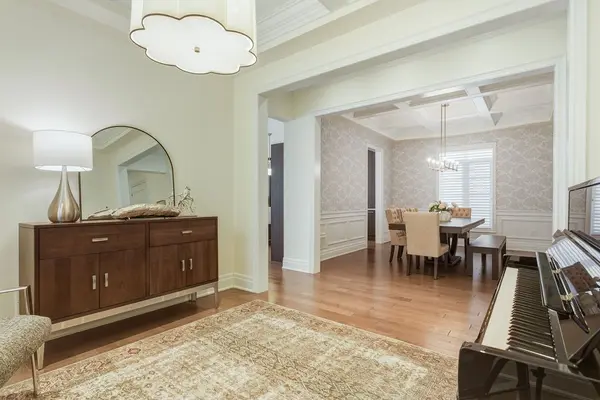 343 Tudor AVE, Oakville, ON L6K 2V5