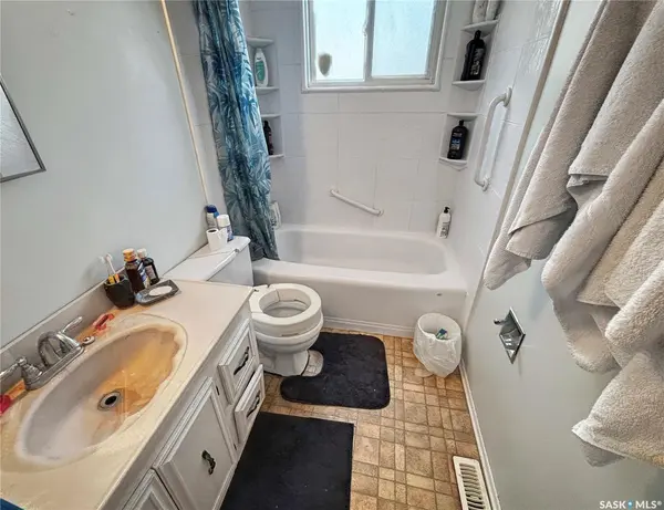 3223 Maxwell STREET, Saskatoon, SK S7L 3Y1