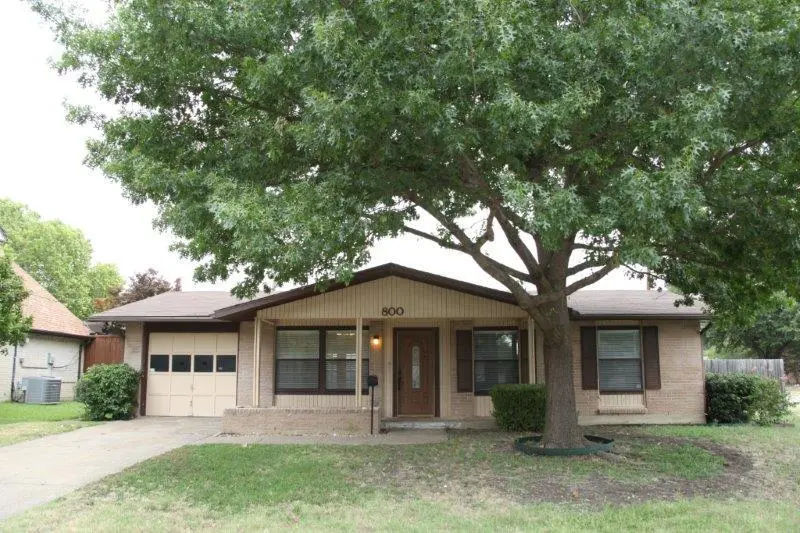 800 Brentwood Lane, Richardson, TX 75080