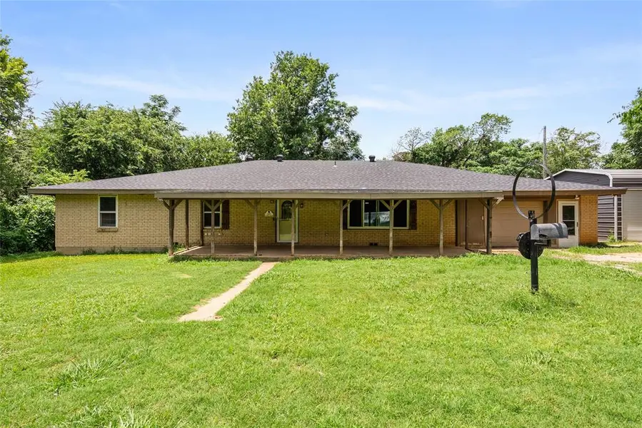 2417 N County Road 810, Alvarado, TX 76009