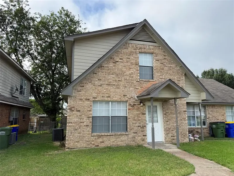 526 Glen Cove Street #528, Seagoville, TX 75159