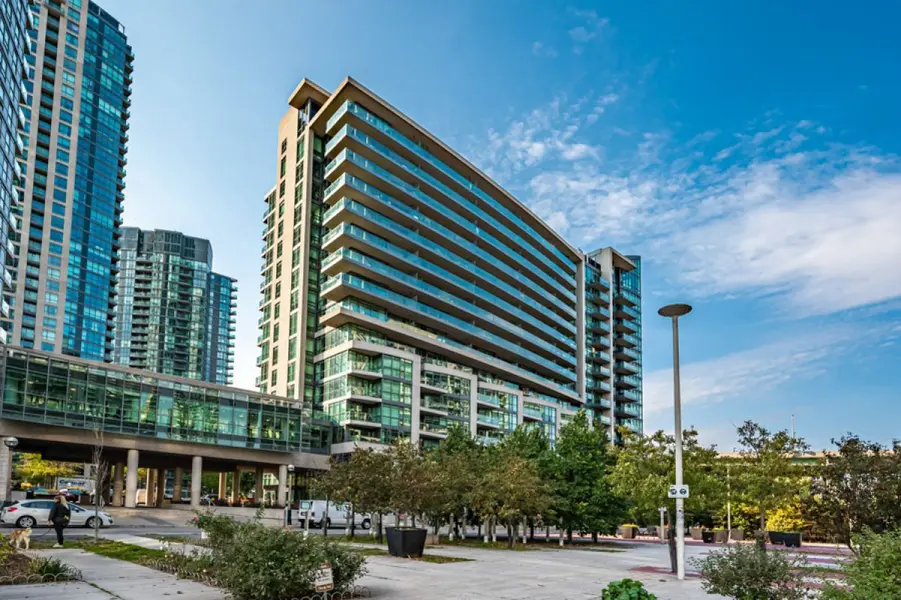 209 Fort York BLVD #678, Toronto C01, ON M5V 4A1