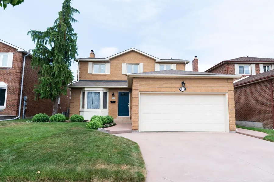 40 Buchanan DR, Markham, ON L3R 4C7