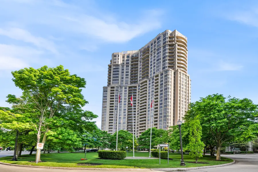 35 Kingsbridge Garden CIR #1812, Mississauga, ON L5R 3Z5
