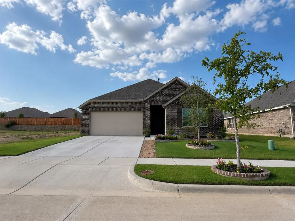 3720 Yarrow Drive, Denton, TX 76226