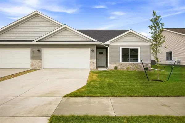 934 Eisenhower Blvd, North Liberty, IA 52317