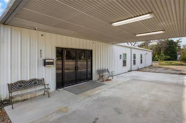 803 CHESTNUT Street, Commerce, TX 75428