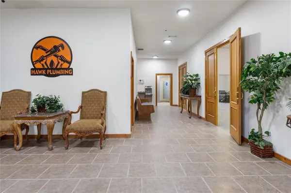 803 CHESTNUT Street, Commerce, TX 75428