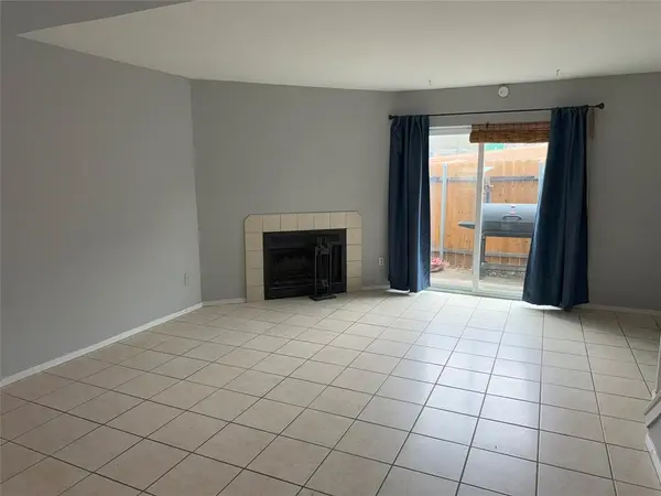 732 W Collins Street, Denton, TX 76201