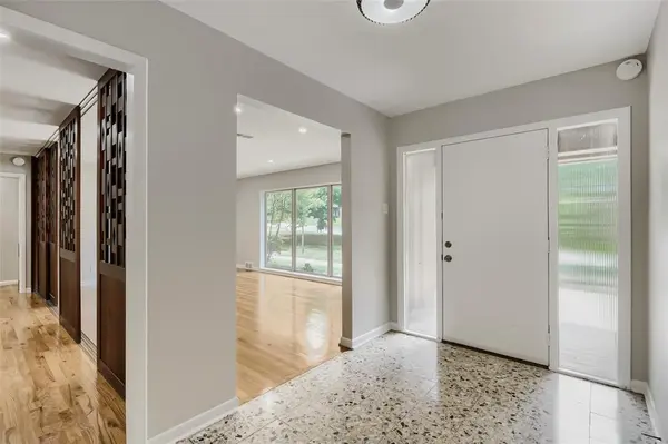 6606 Stonebrook Circle, Dallas, TX 75240